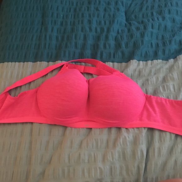 Victoria's Secret The Ultimate Sport Bra 36C