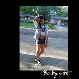 Meet your Posher, Mia