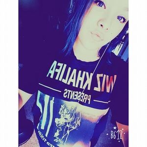 Meet your Posher, Alexis