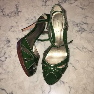 Ann Taylor Green Patent Leather Heels 6