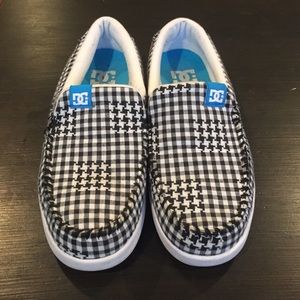 DC slippers women's size 9