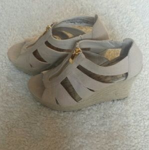 Merona zipper wedge size 7