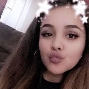 Meet your Posher, Vanessa