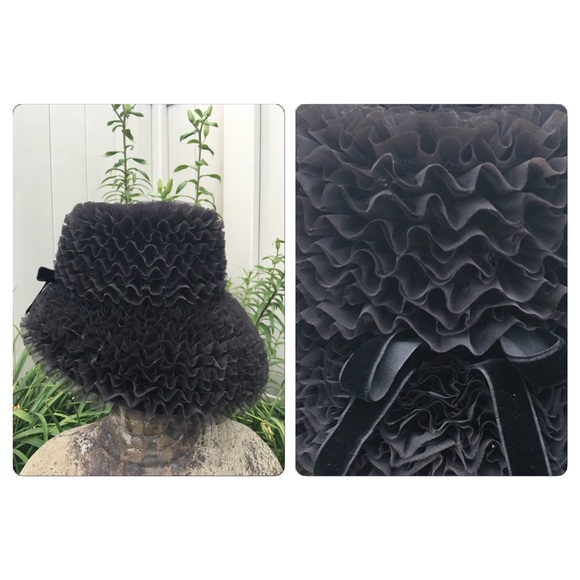 Vintage Ruffled hat