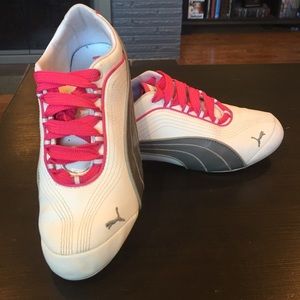 Puma white, grey and pink Soleils