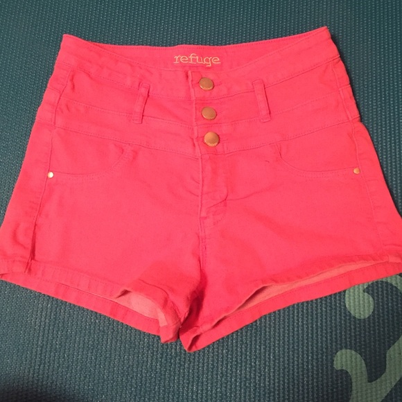 Coral Refuge Shorts