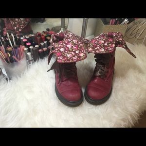 AUTHENTIC  Dr. martins.