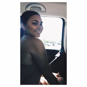 Meet your Posher, Kayla