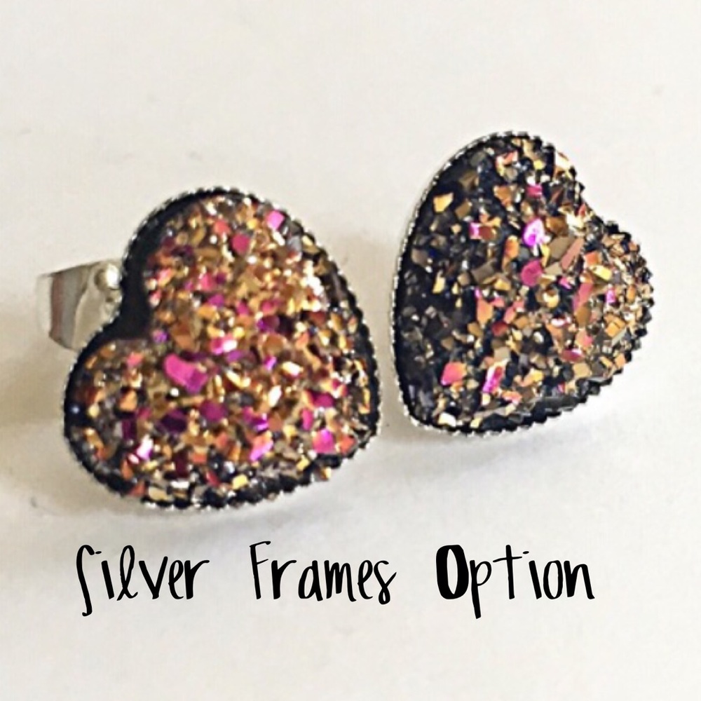3 for 15🎀magenta gold Druzy style heart studs - Picture 5 of 8