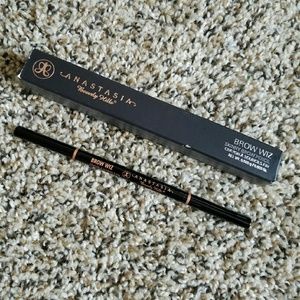 💥SOLD💥 Anastasia Beverly Hills Brow Wiz