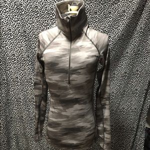 Under Armour Cold Gear 1/4 zip pullover jacket