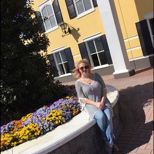 Meet your Posher, Hannah