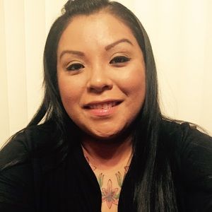 Meet your Posher, Olivia