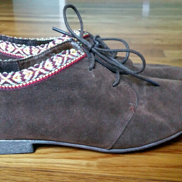 Moccasin Style Loafers Size 7 - Picture 1 of 3