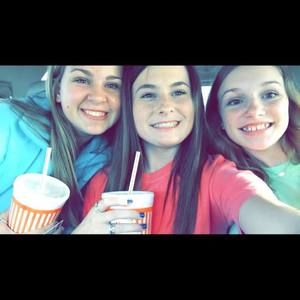 Meet your Posher, Brittany