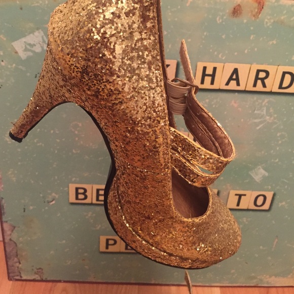 Statement Glitter High Heels - Picture 2 of 2
