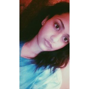 Meet your Posher, Zainab