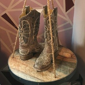Corral Cross With Wings Boots