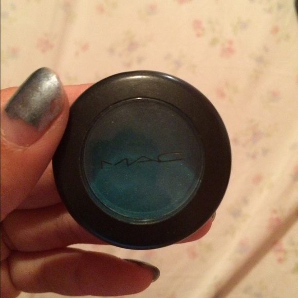 MAC | Cosmetics Big T Frost Eyeshadow LE