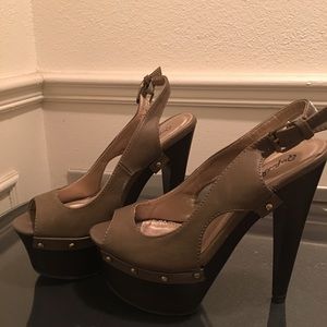 Dark taupe colored 6 inch heel
