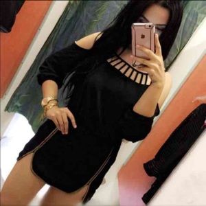 Black side slit mini skirt