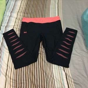 Black and coral underarmour leggings