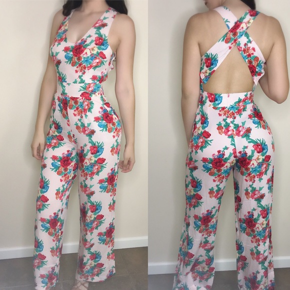 Signature 8 Pants - SMALLBLUSH FLORAL CRISS CROSS FLOWY JUMPSUIT S