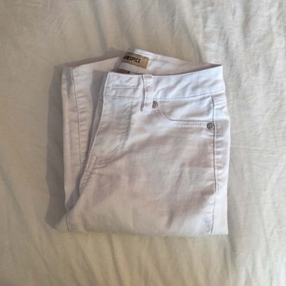 Jeans - Picture 1 of 2