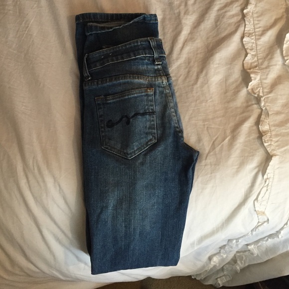 Ripped jeans - Picture 2 of 2