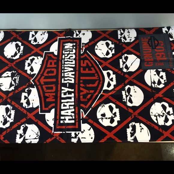 White Willie Beach Towel - Picture 1 of 2
