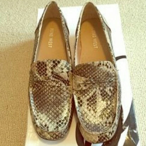 NINE WEST SNAKE PRINT LOAFER