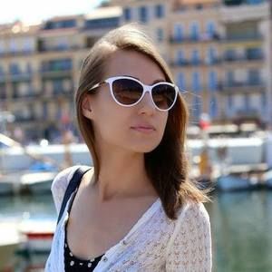 Meet your Posher, Jasmine