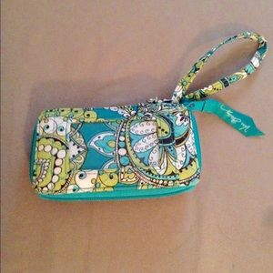 Vera Bradley Wristlet - Like New!