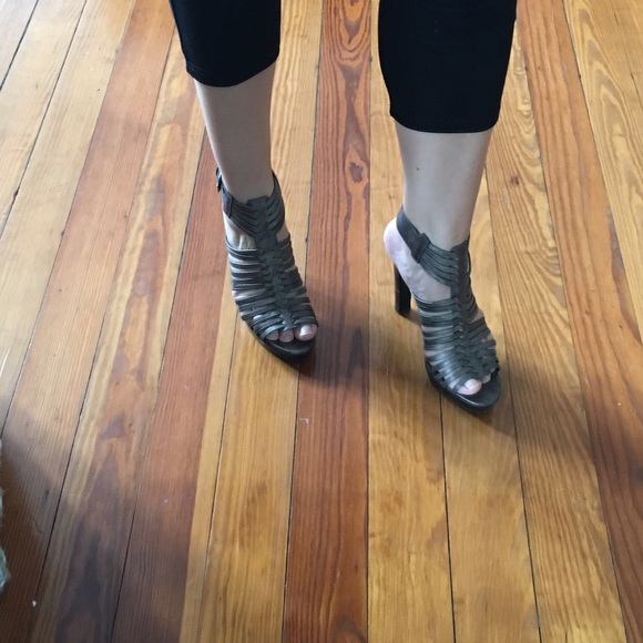 Not wearing them. - Picture 2 of 4