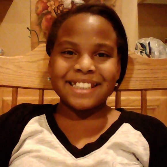 Meet your Posher, Anyiah