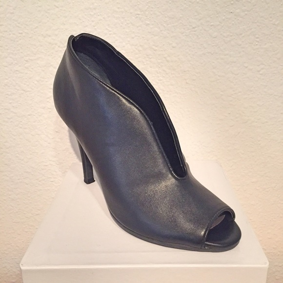 Black Tesori booties