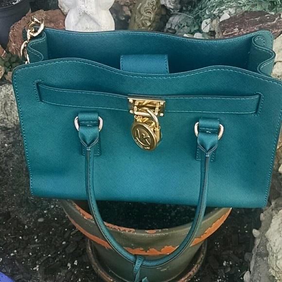 Michael kors purse