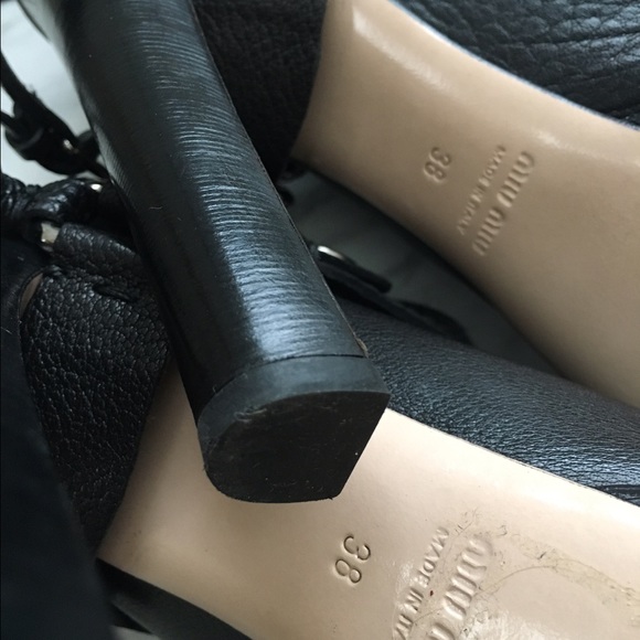 Not wearing. - Picture 3 of 4