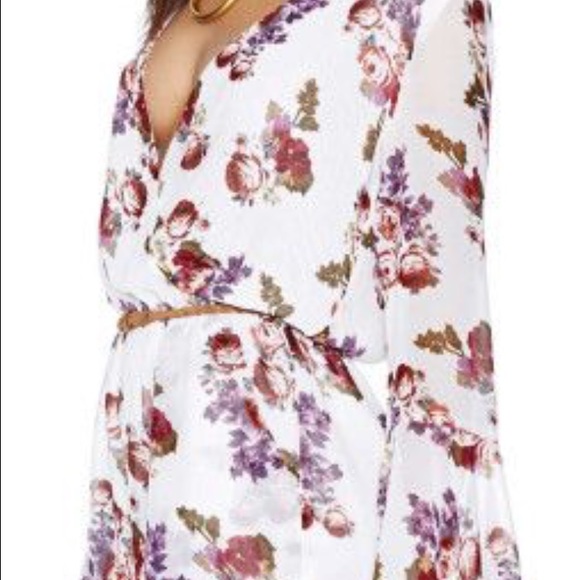 ๐ Floral Romper ๐ - Picture 2 of 3