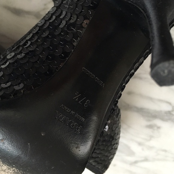 Not wearing. - Picture 3 of 4