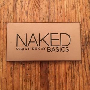 Urban Decay Naked Basics Eyeshadow Pallet
