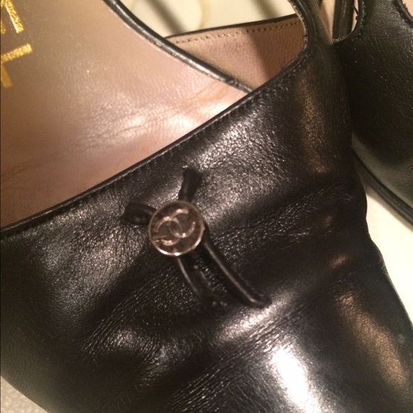 Chanel - Picture 3 of 4