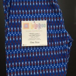 BNWT Lularoe leggings 4th arrows Americana OS