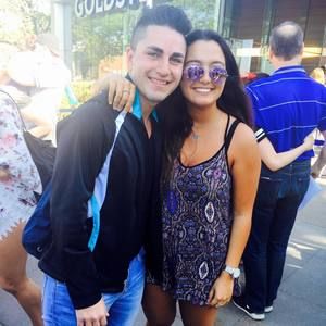 Meet your Posher, Deniz