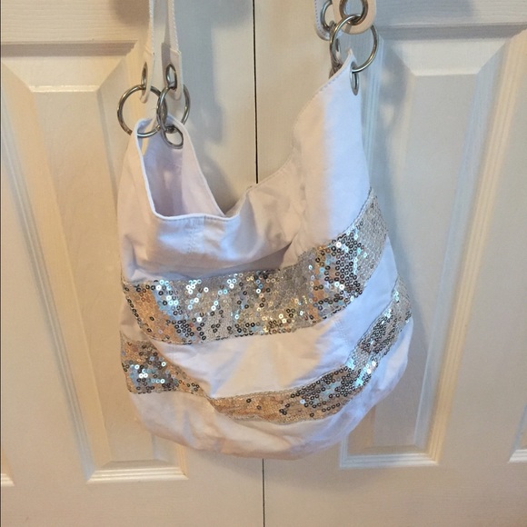 Great casual summer bag!