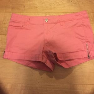🔥pink short with side zip size 29