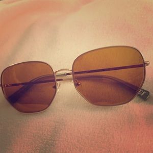 Elizabeth and James Hill Sunglasses