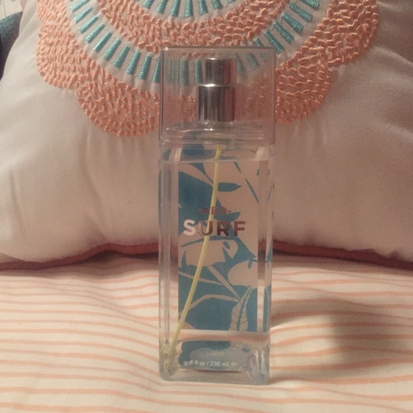 AEO surf body splash