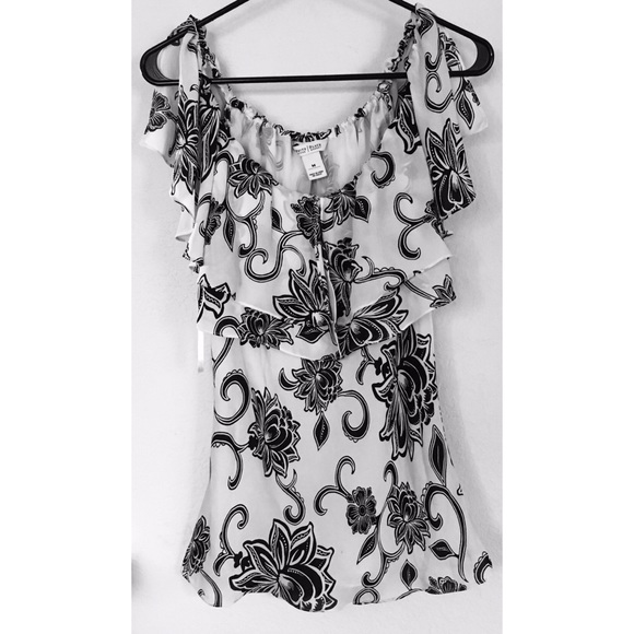 White House black market ruffled flowy blouse