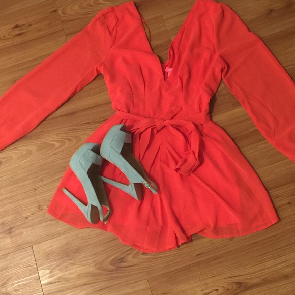 Romper with wrap around waist - Picture 4 of 4